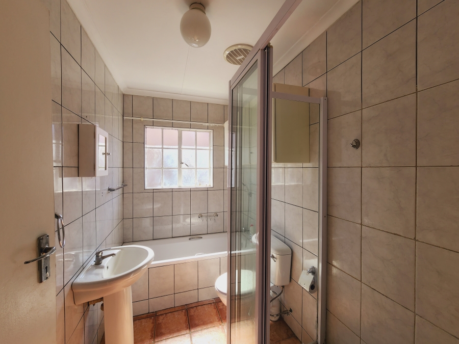 2 Bedroom Property for Sale in Potchefstroom North West